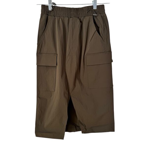 HALARA Dresses & Skirts - NWT Halara Olive Green Pull On Cargo Utility Skirt Ripstop Fabric Size XS